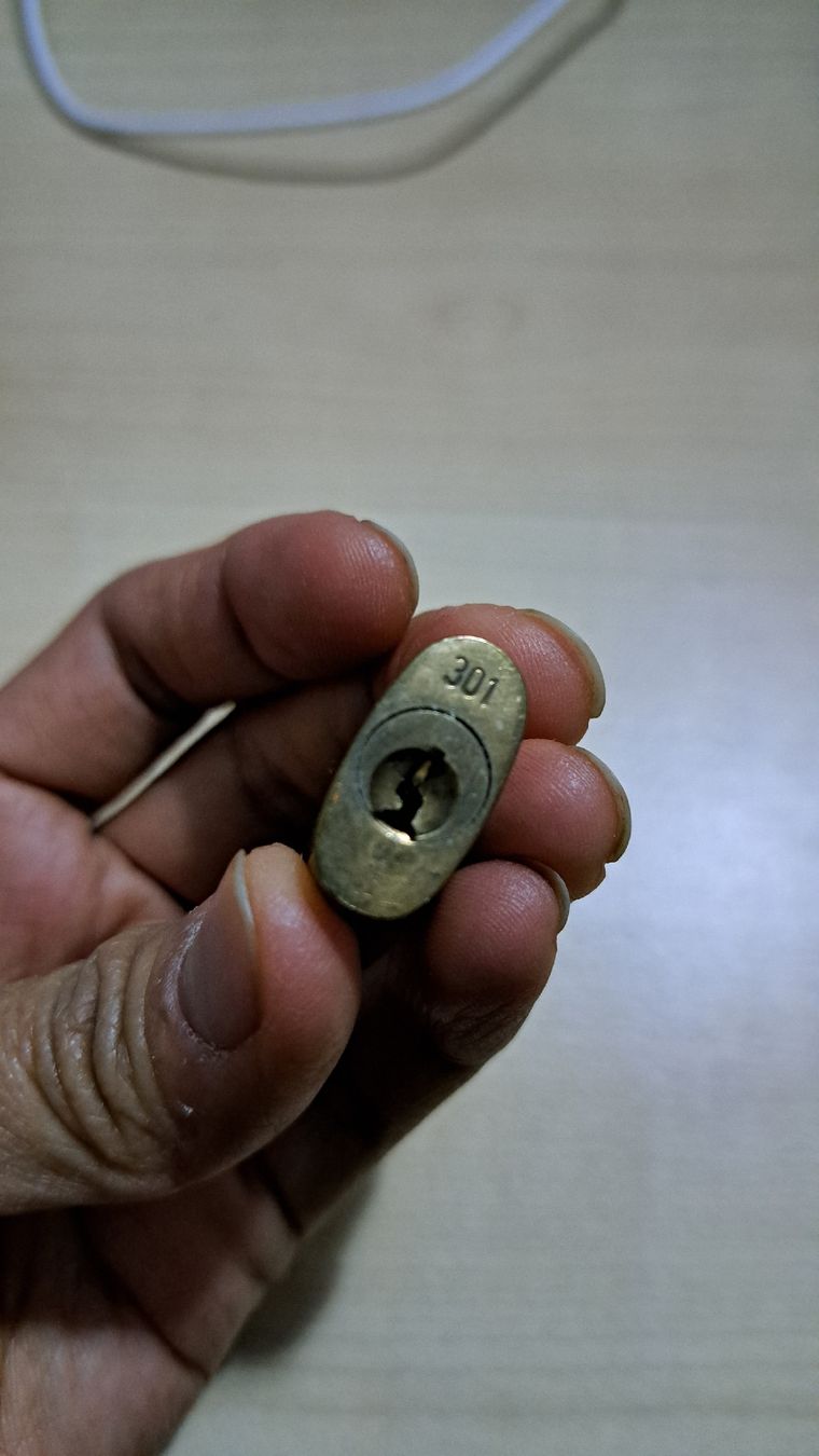 Schlösser: Cadenas sans click ,Louis Vuitton – Gebraucht aus Meyrin von Zahra011 3