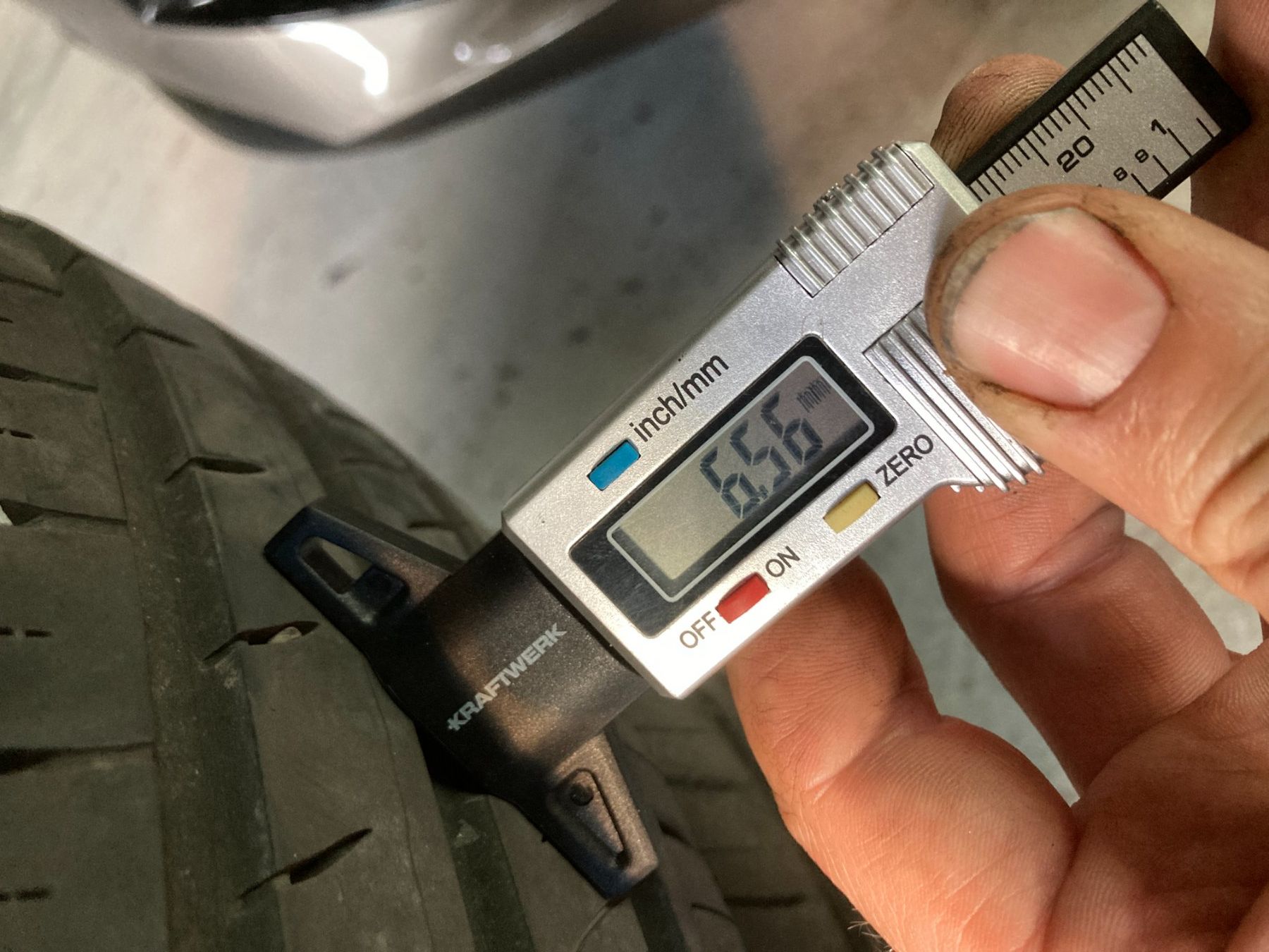 Pneus & Kompletträder: 185/65R15 Sommerpneu – Gebraucht aus Cham von Cham6332 7