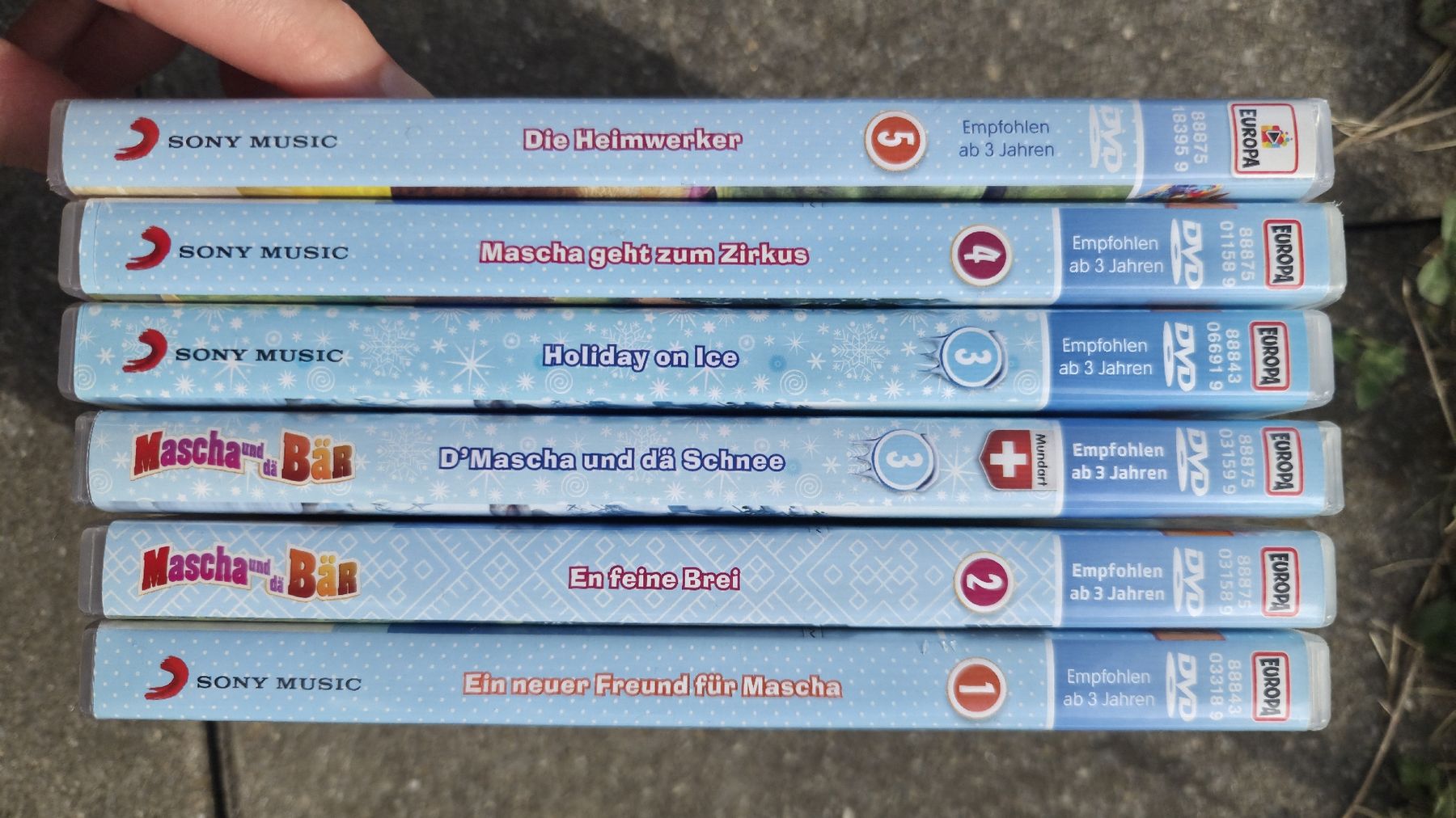 Tutti i DVDs: Mascha und der Bär – Usato da Oberkirch LU venduto da Tatamara 1