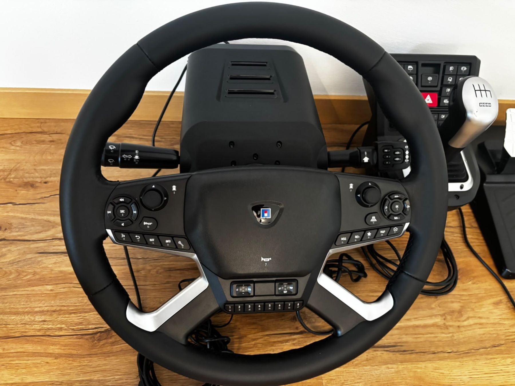 Konsolen: HORI Force Feedback Truck Control System – Gebraucht aus Wald ZH von Grosskaufrausch 1