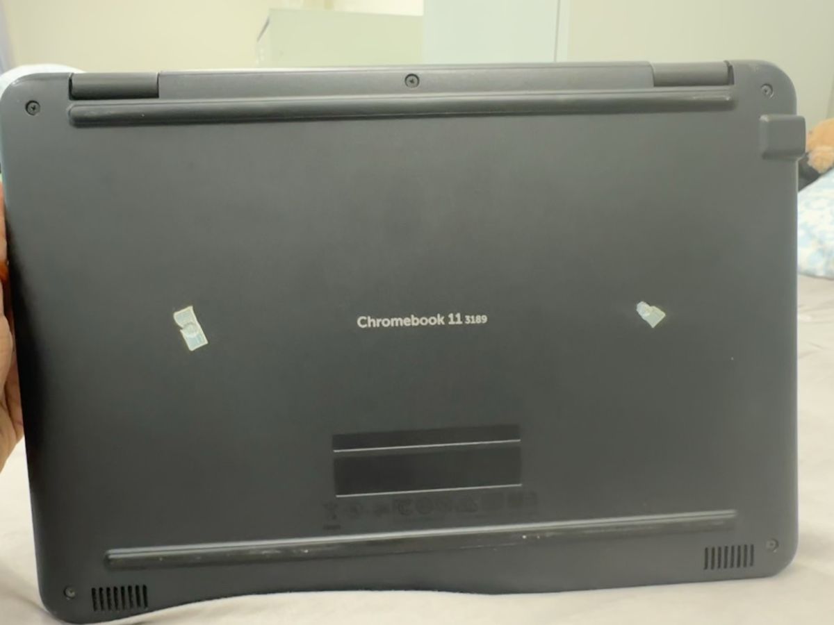 Dell Notebooks: Dell touch screen laptop with charger – Gebraucht aus Zürich von kye_h99r 2
