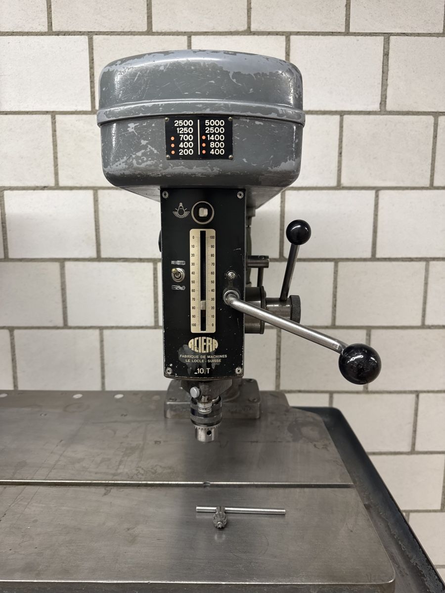 Aciera Tutte le macchine: Perceuse - Taraudeuse Aciera T10 – Usato da Aarberg venduto da SNMachines 3