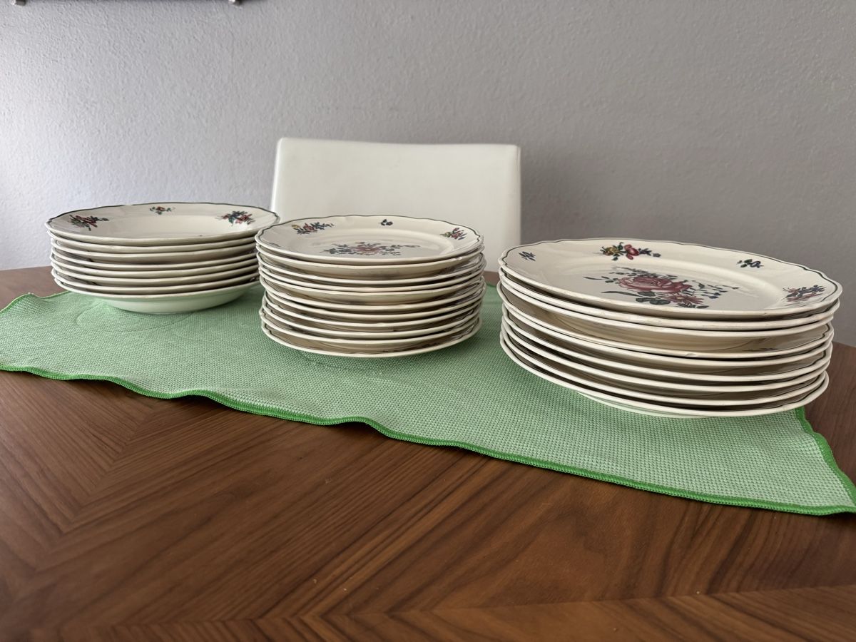Villeroy & Boch Set di piatti: Villeroy & Boch Alt Strassburg Teller  – Usato da Galgenen venduto da rpoto 1