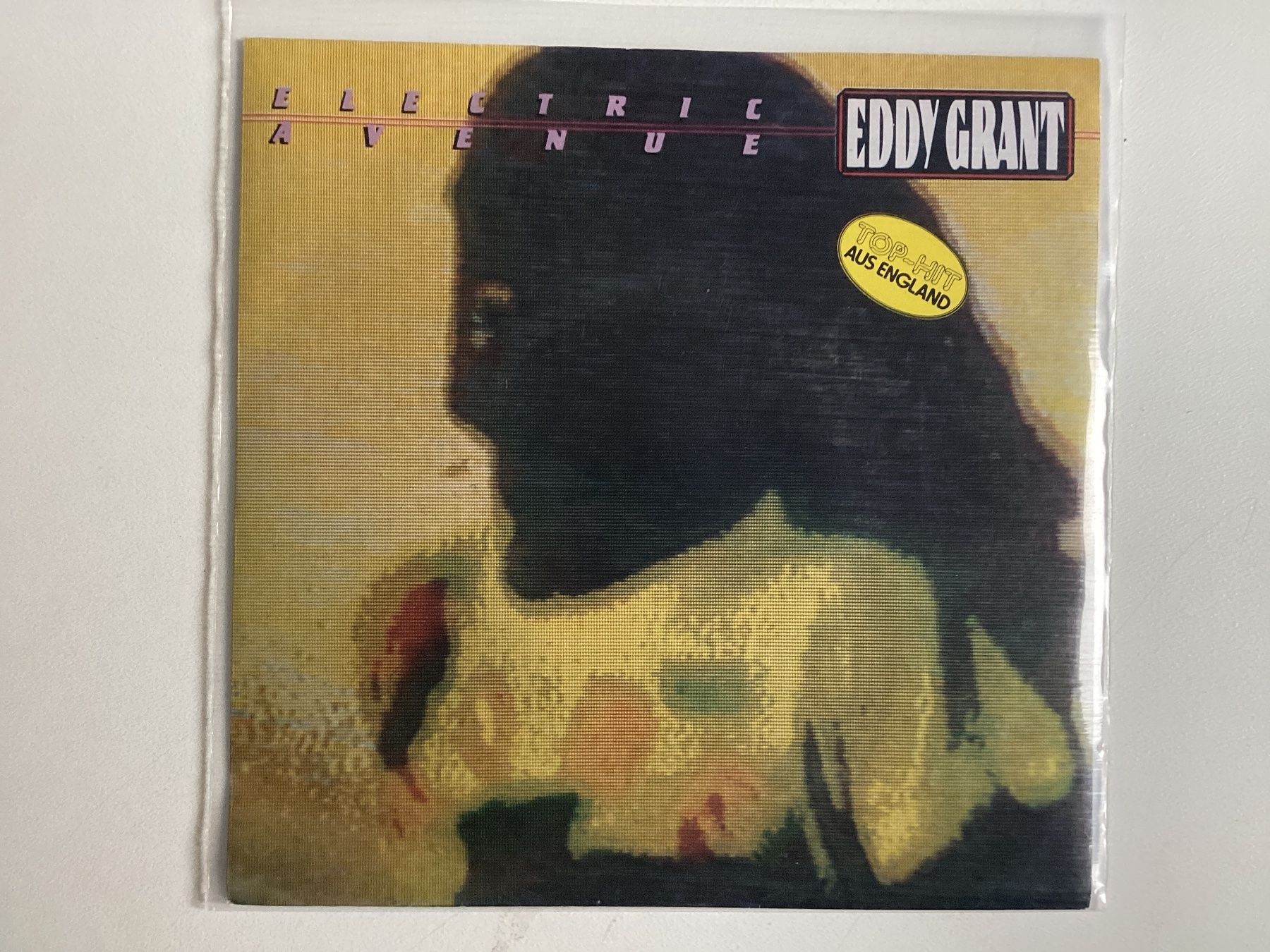 Schallplatten: Eddy Grant Single - Electric Avenue / Walking On Sunshine – Gebraucht aus Gutenswil von Hamzian
