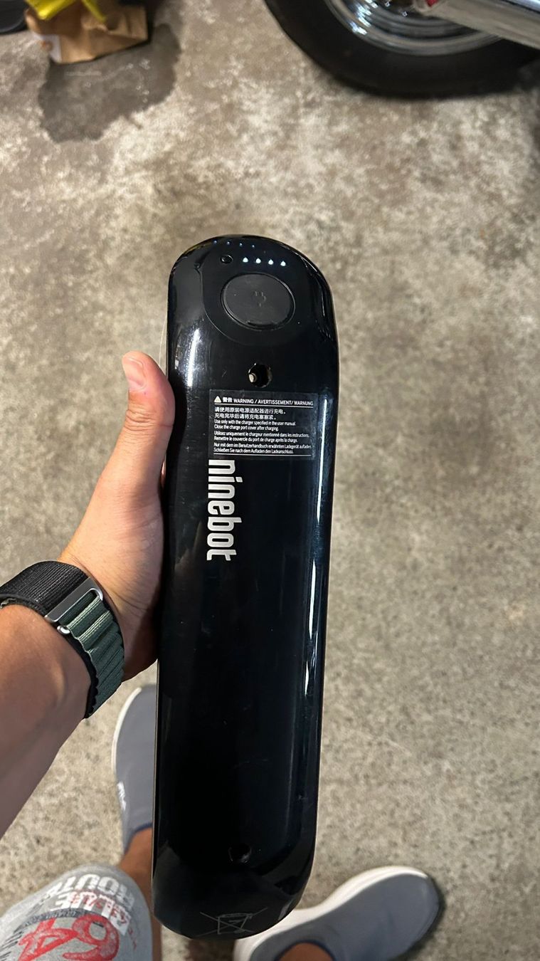Caricatori & Batterie: Akku E-Scooter passend für Segway Ninebot E22D, E45D – Usato da Wettingen venduto da GmB_Design
