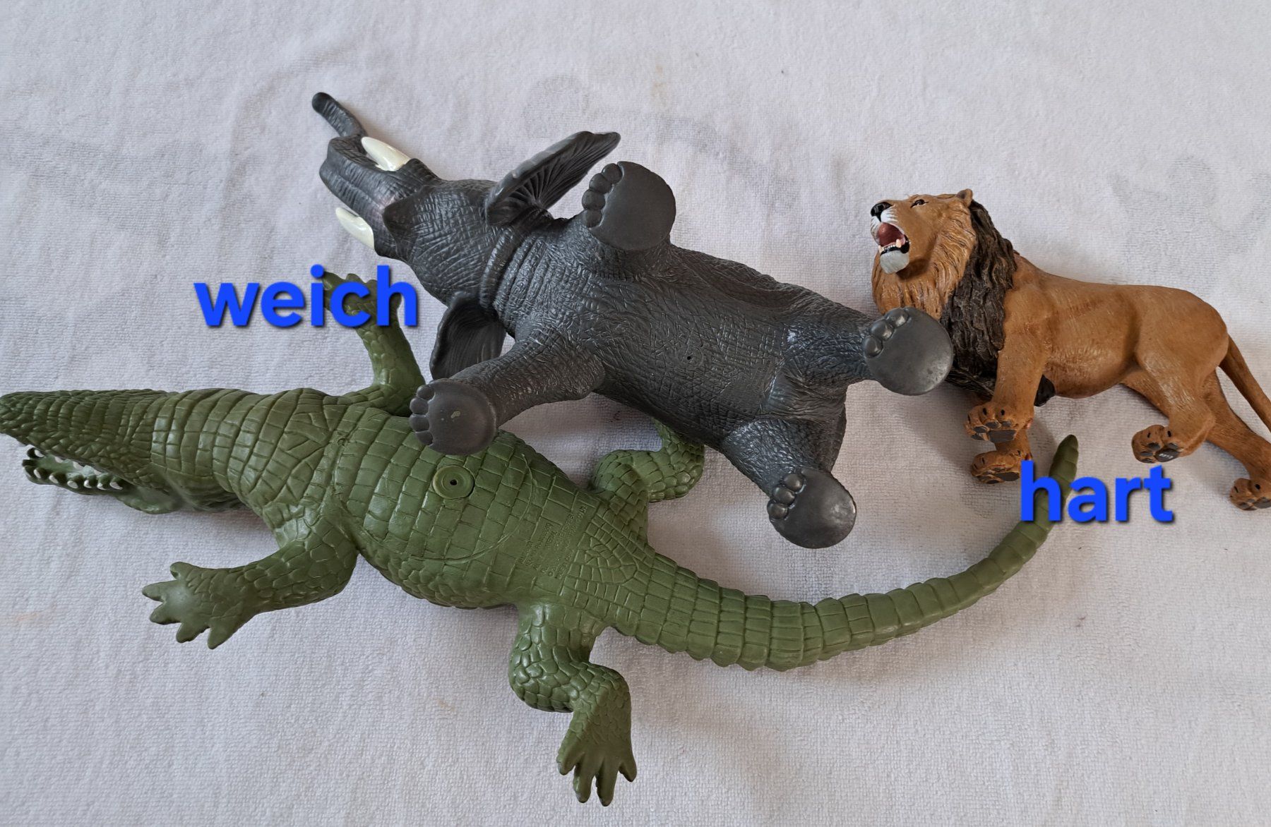 Spielzeuge: 3 grosse Tiere – Gebraucht aus Uitikon Waldegg von Smeragol 4