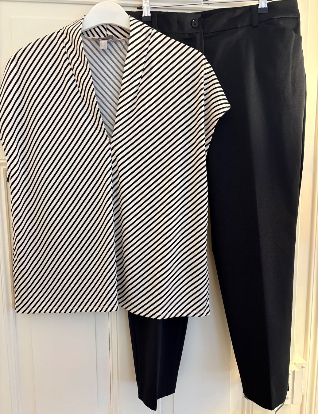 Gerry Weber Lotti di vestiti: Schicke Hose mit passendem Shirt Gr 44 – Usato da Uster venduto da pri_6r68