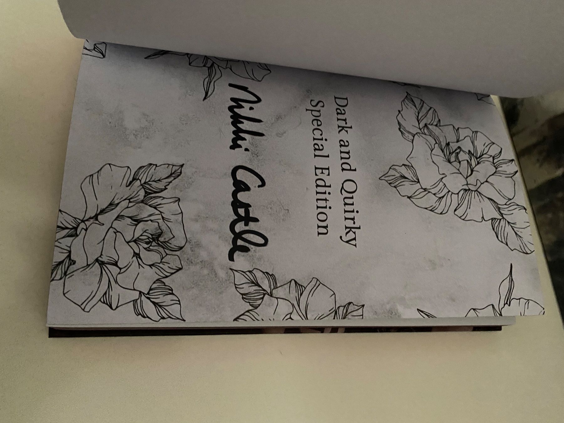 Libri: 3 Count von Nikki Castle Special Edition, signed – Nuovo (secondo la descrizione) da Fällanden venduto da Maxim20 2