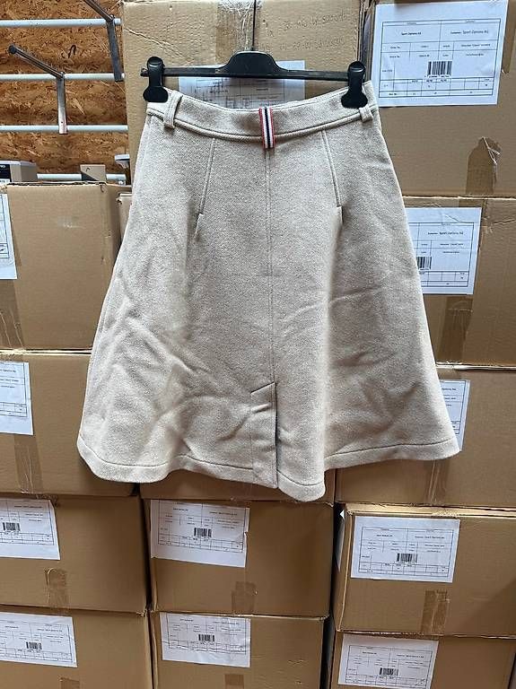 Jupes: Amundsen Huntress Wool Skirt. – D'occasion à Sursee par pilatus.sport 1