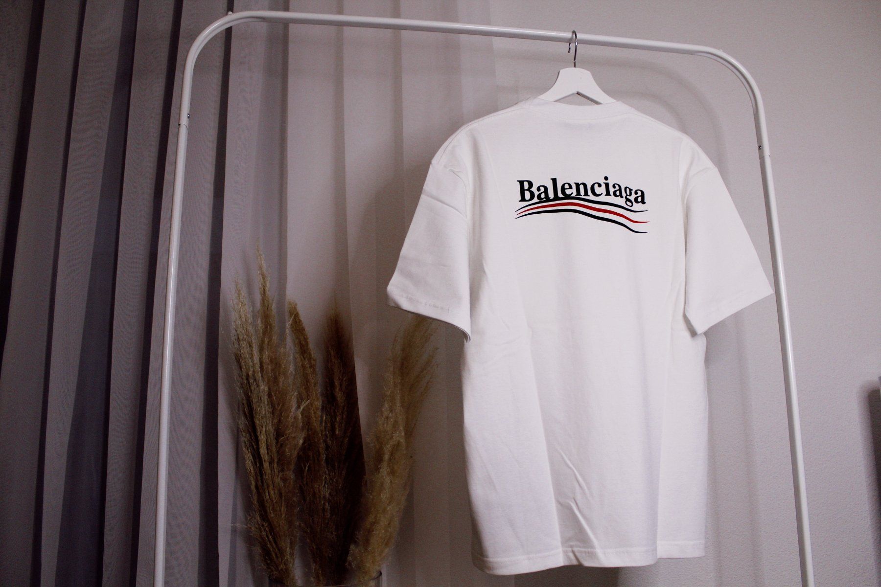 Balenciaga T-shirt: Balenciaga T-Shirt – Nuovo e nell'imballaggio originale da Oftringen venduto da jaskogmbh 1
