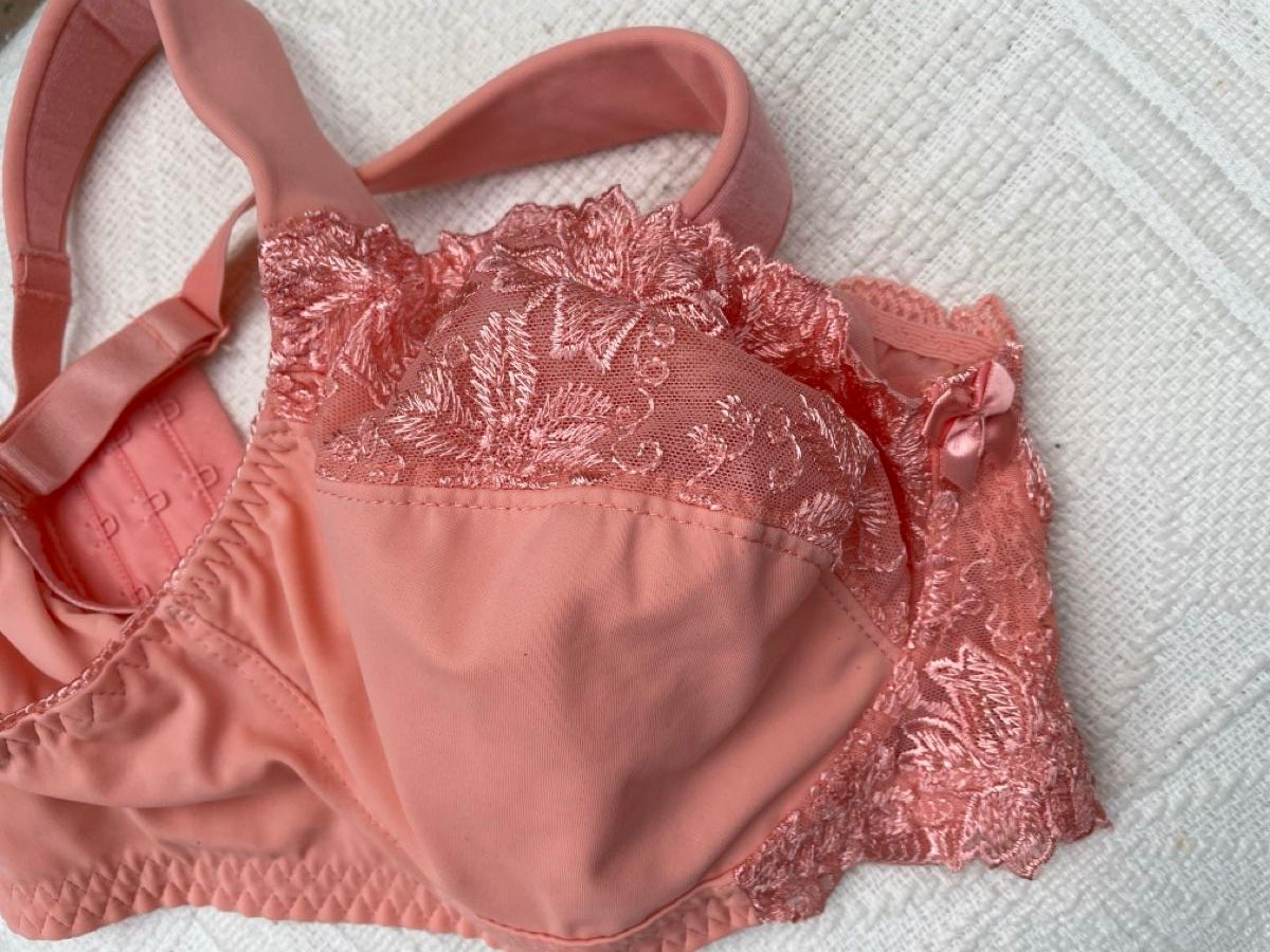 Altra biancheria intima: BH 85 C BPC neuwertig lachs – Usato da Zürich venduto da Pamuk04