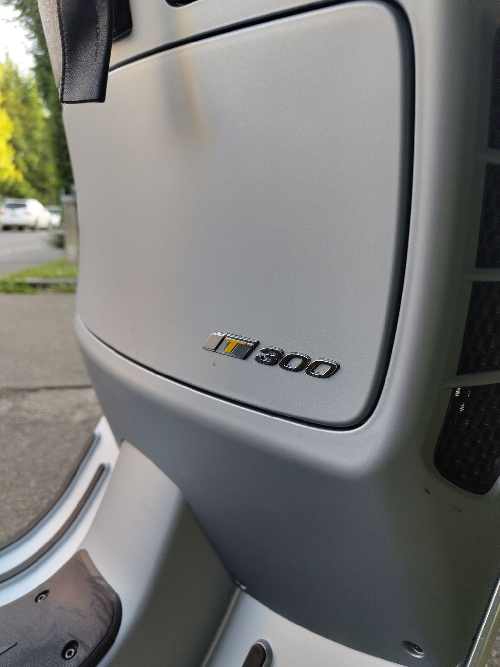Vespa Scooter: Vespa GTS Supertech Silbermatt 300ccm – Usato da Zürich venduto da mor_r9mf 4