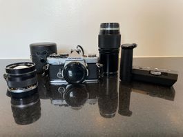 Olympus OM-2 Analogkamera + 35mm + 200mm Zuiko + Winder