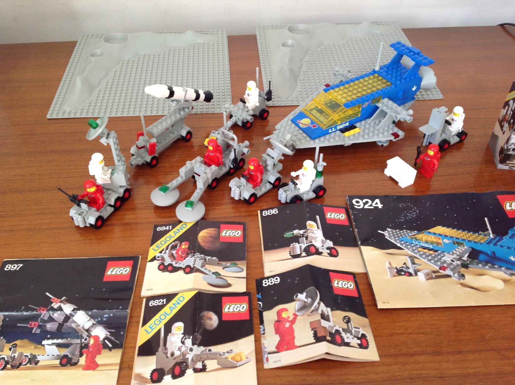Lego Kit di costruzioni: Lot lego Vintage - Classic Space 80's – Usato da Vuiteboeuf venduto da broticaire