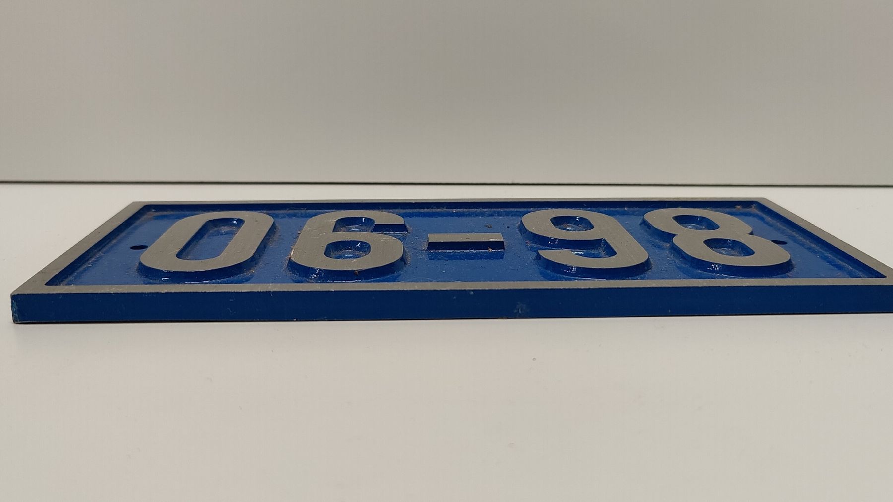 Insegne: Nummerschild Eisen Signal AG (L3) – Usato da Neuenhof venduto da SchnaeppliAllerlei 1