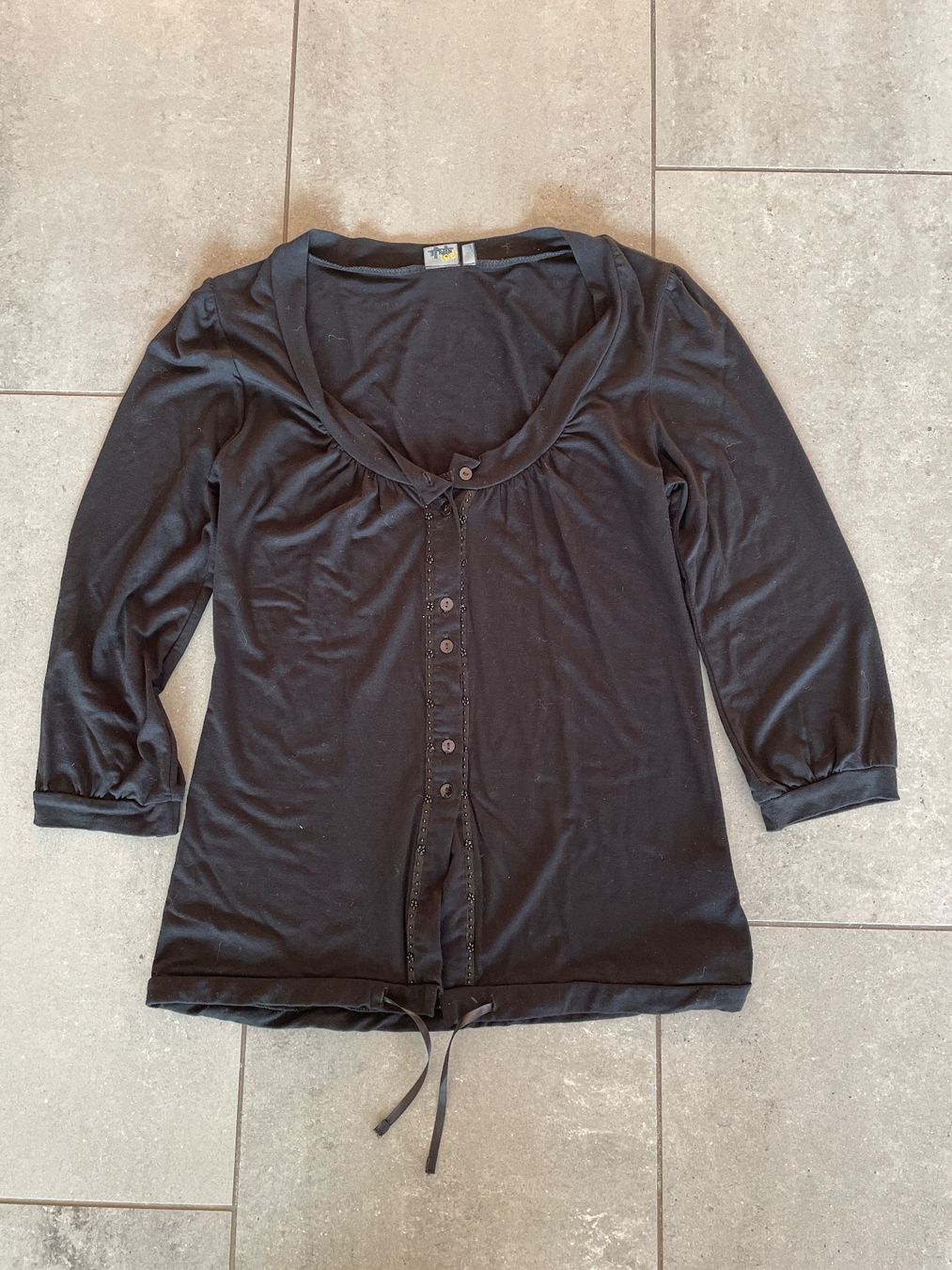 Nile Pullover & Sweatshirts: Shirt von Nile – Neu (gemäss Beschreibung) aus Steffisburg von elle013