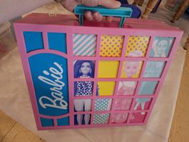 Barbie Fashionistas Deluxe Doll Dressing Room