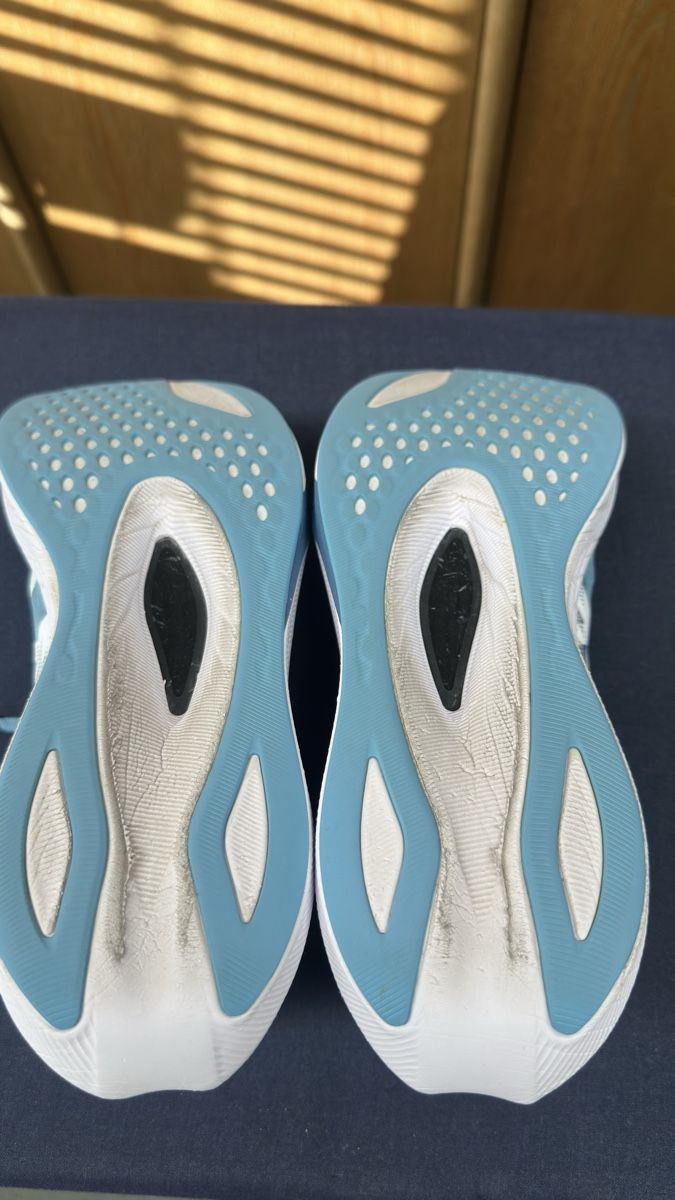 Asics Herrenschuhe: Asics Magic Speed 4 – Neu (gemäss Beschreibung) aus Mörschwil von sam_man 3