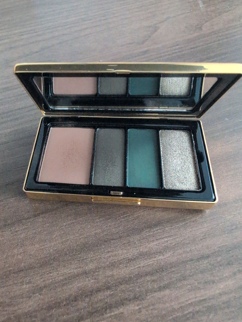 Victoria Beckham Make-up: Palette Yeux Victoria Beckham "Olive", – Usato da Buchillon venduto da BarbaraS-D