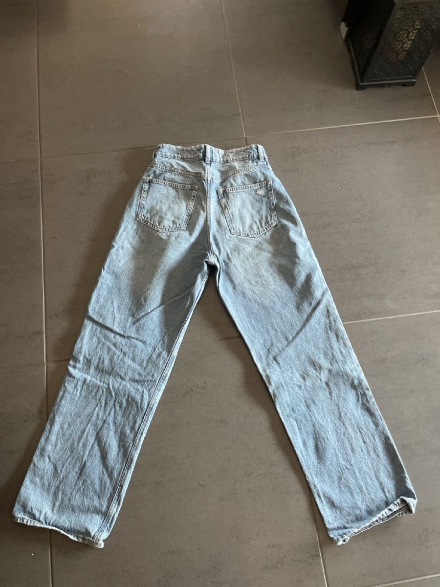 H&M Jeans: Jean femme bleu clair taille 38 – Gebraucht aus Cressier NE von leiestla 3