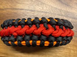 Armband aus Paracord 550