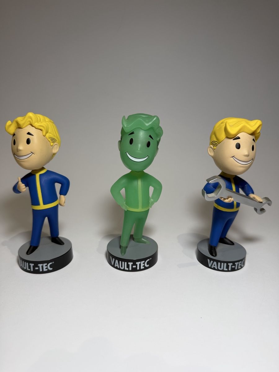 Spiele: Fallout Vault Boy Bobblehead Set – Gebraucht aus Zürich von Jonni_5
