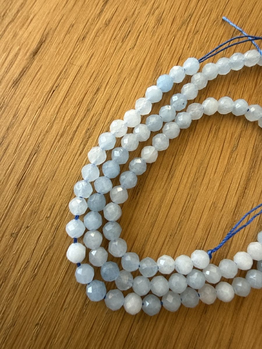 Catenine: 4mm facettierte Aquamarinperlen- neu – Nuovo (secondo la descrizione) da Sonnental venduto da sop_9scm 1