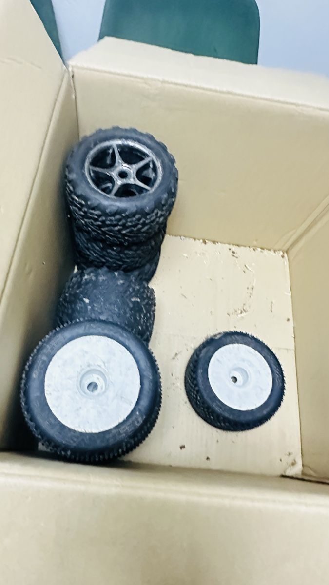 Traxxas RC Modellbau: Traxxas 1/7 Moster 62 cm – Defekt aus Nebikon von sal_pvk8 6