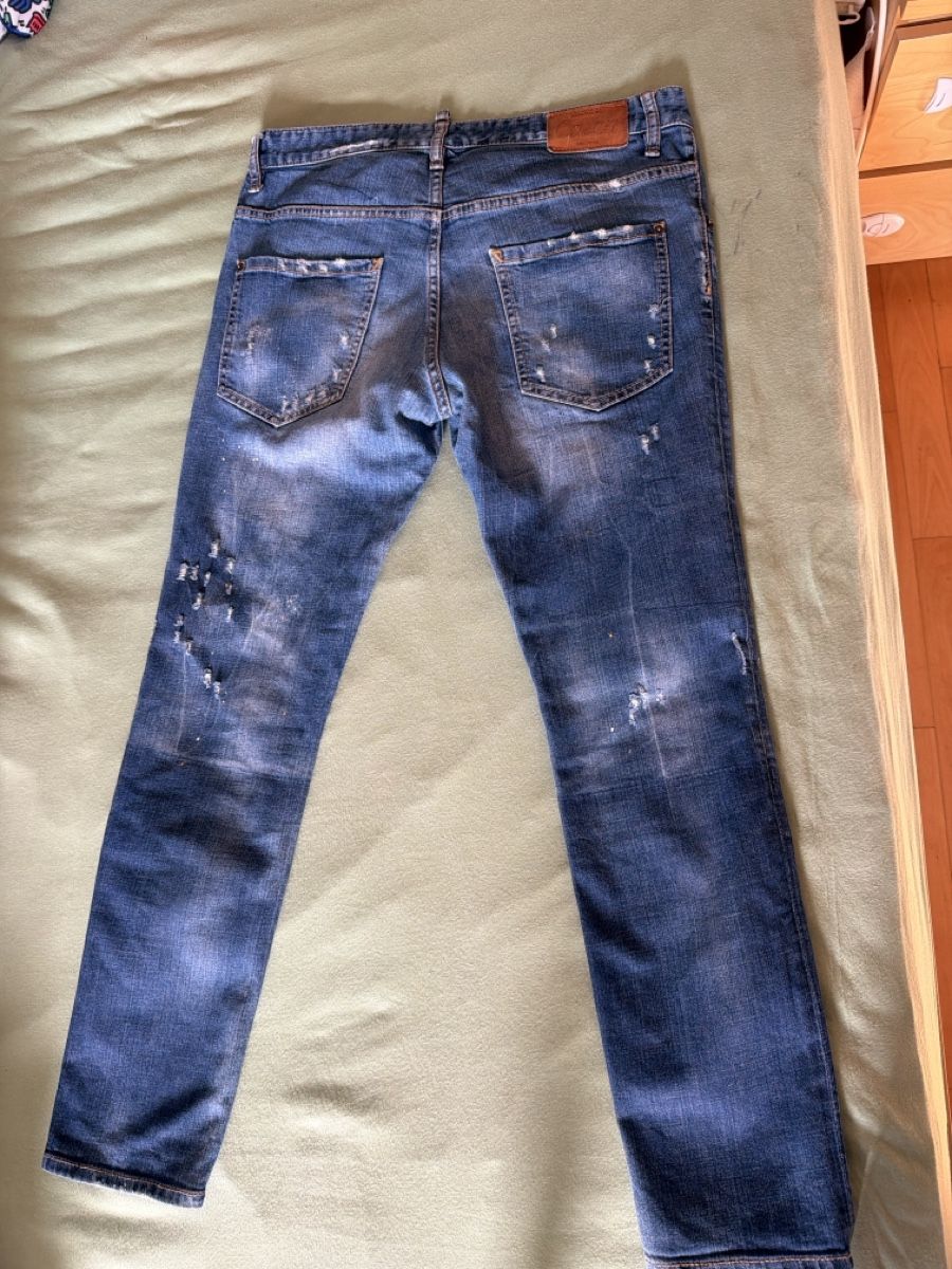 Dsquared2 Jeans: DSQUARED2 jeans – Gebraucht aus Sementina von bru_vpp5 2