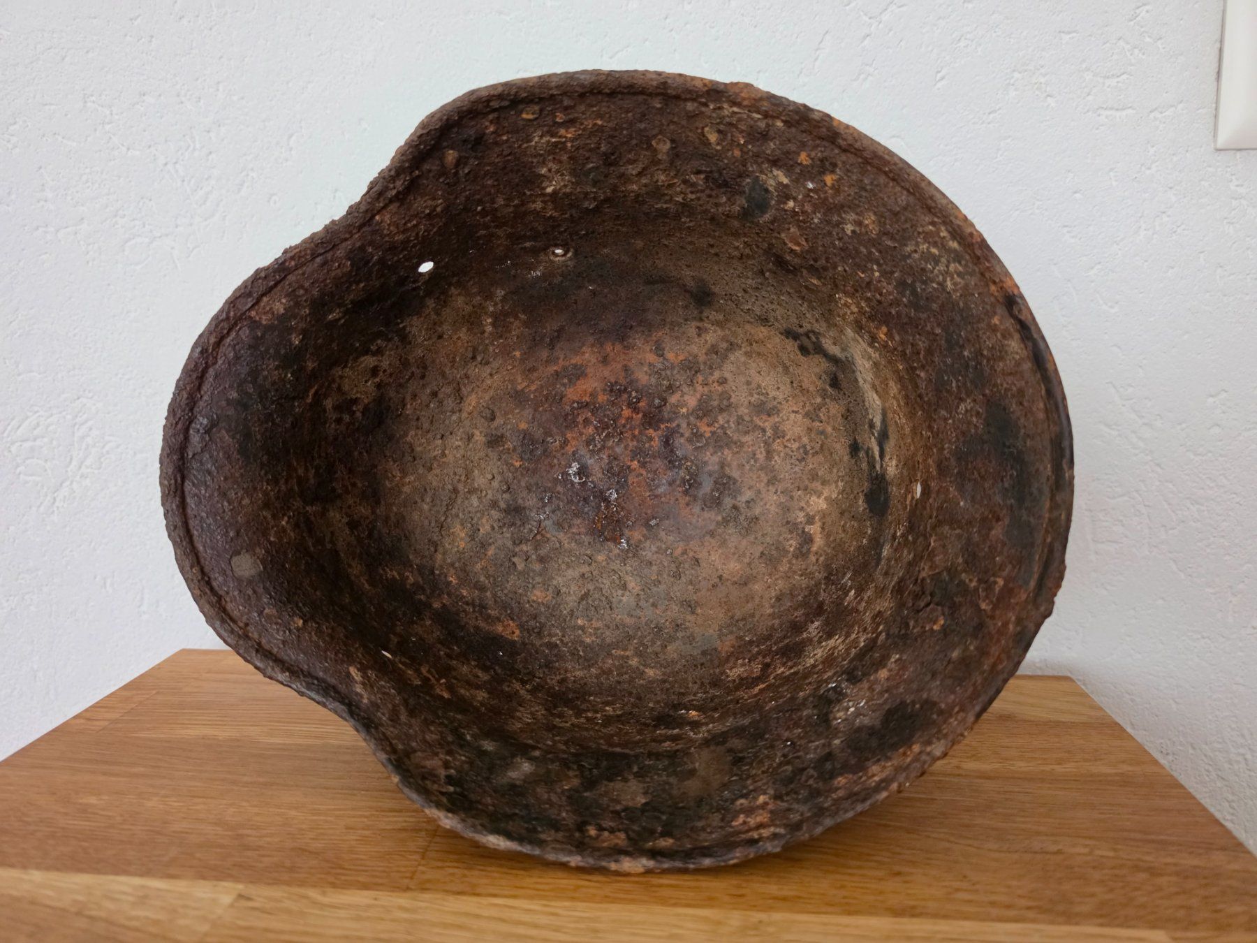 Uniformi: M35 Stahlhelm der Luftwaffe Bodenfund WW2 – Difettoso da Chur venduto da Ghostwulf 6