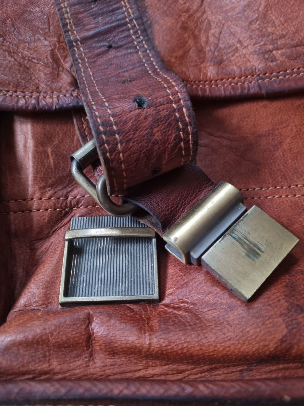 Taschen: Vintage Ledertasche - Top Zustand! – Gebraucht aus Basel von map_mcg5 3