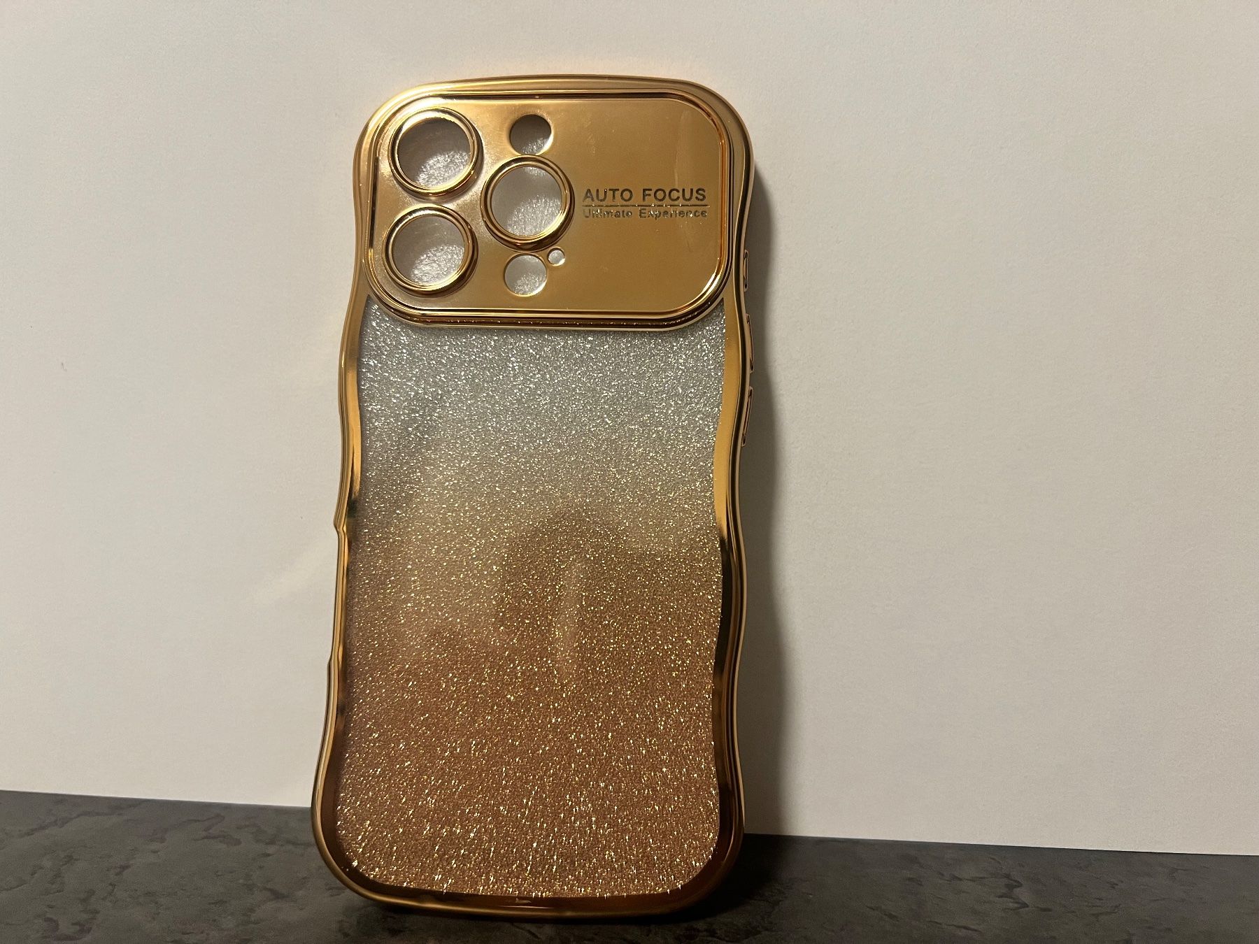 Apple Cover & Protezioni schermo: 2x iPhone 16 Pro Handyhülle Schutzhülle – Nuovo e nell'imballaggio originale da Bern venduto da No1e 2