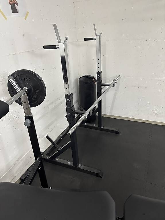 Hometrainer: Squat Rack / Kniebeugenständer mit Dip-Station – Nuovo e nell'imballaggio originale da Hünenberg venduto da Blitzgewitter 1