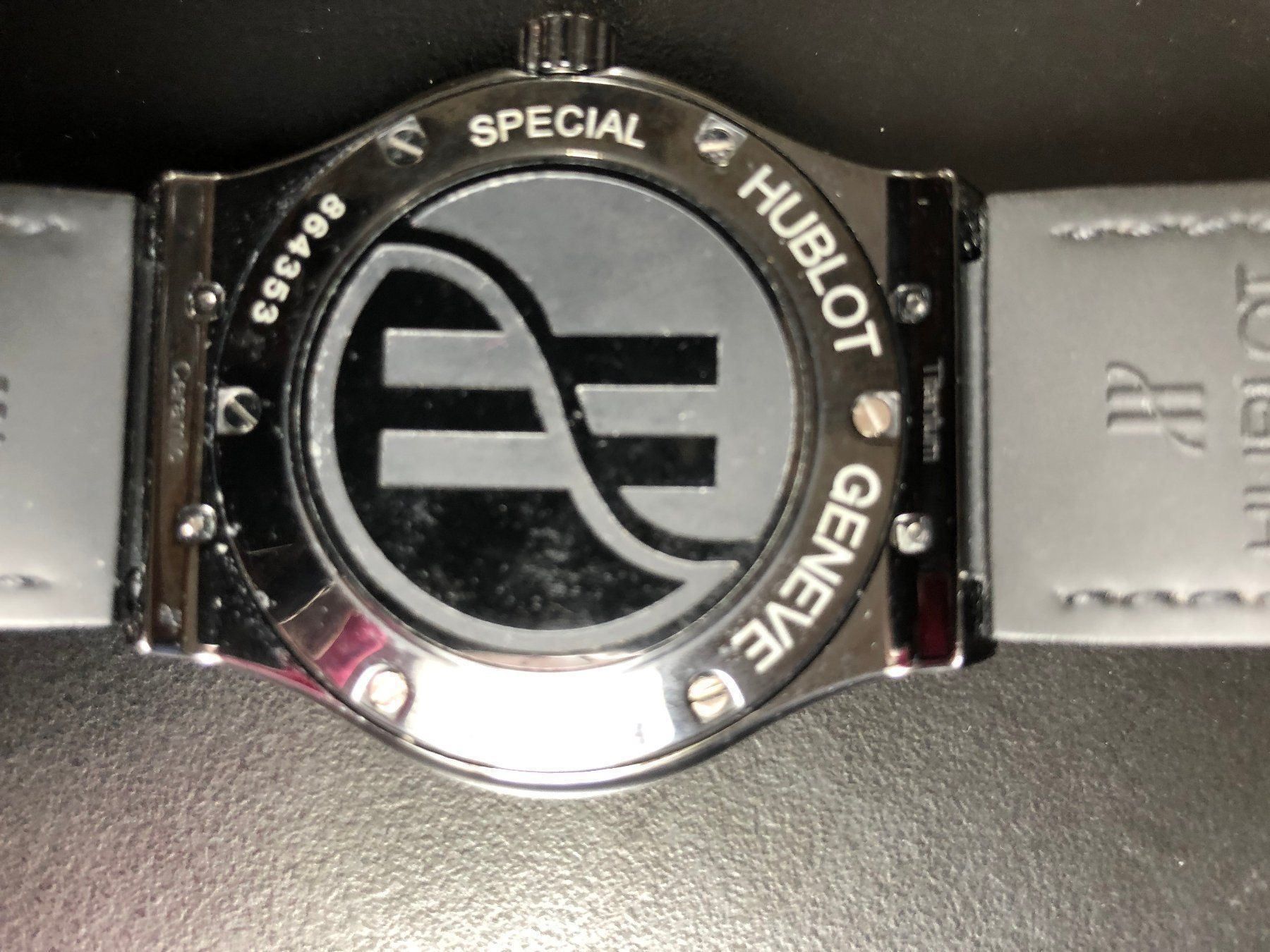 Hublot Orologi: Montre Hublot, Edition spéciale 45mm, – Usato da Charmey (Gruyère) venduto da Rolando6 1