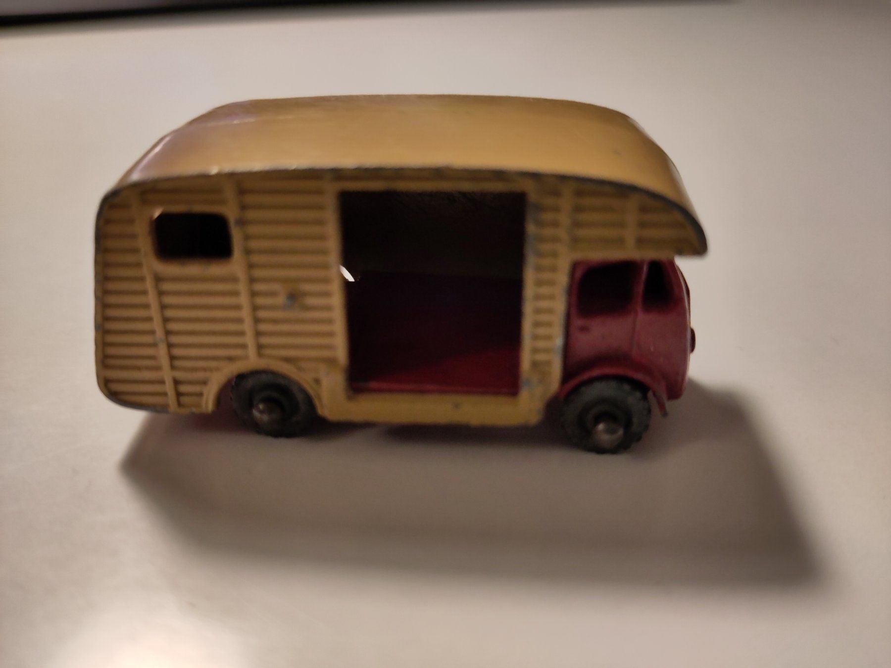 Lesney Modellini d'auto: Lesney Marshall Horse Box – Usato da Bülach venduto da Tiefschlaflos 1