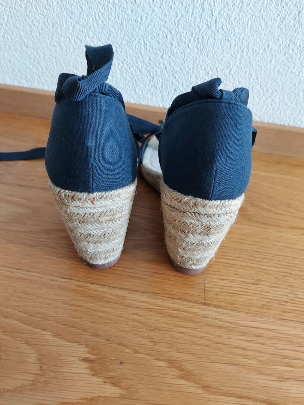 Scarpe da donna: Sandales – Nuovo (secondo la descrizione) da Lausanne venduto da malimar3 2