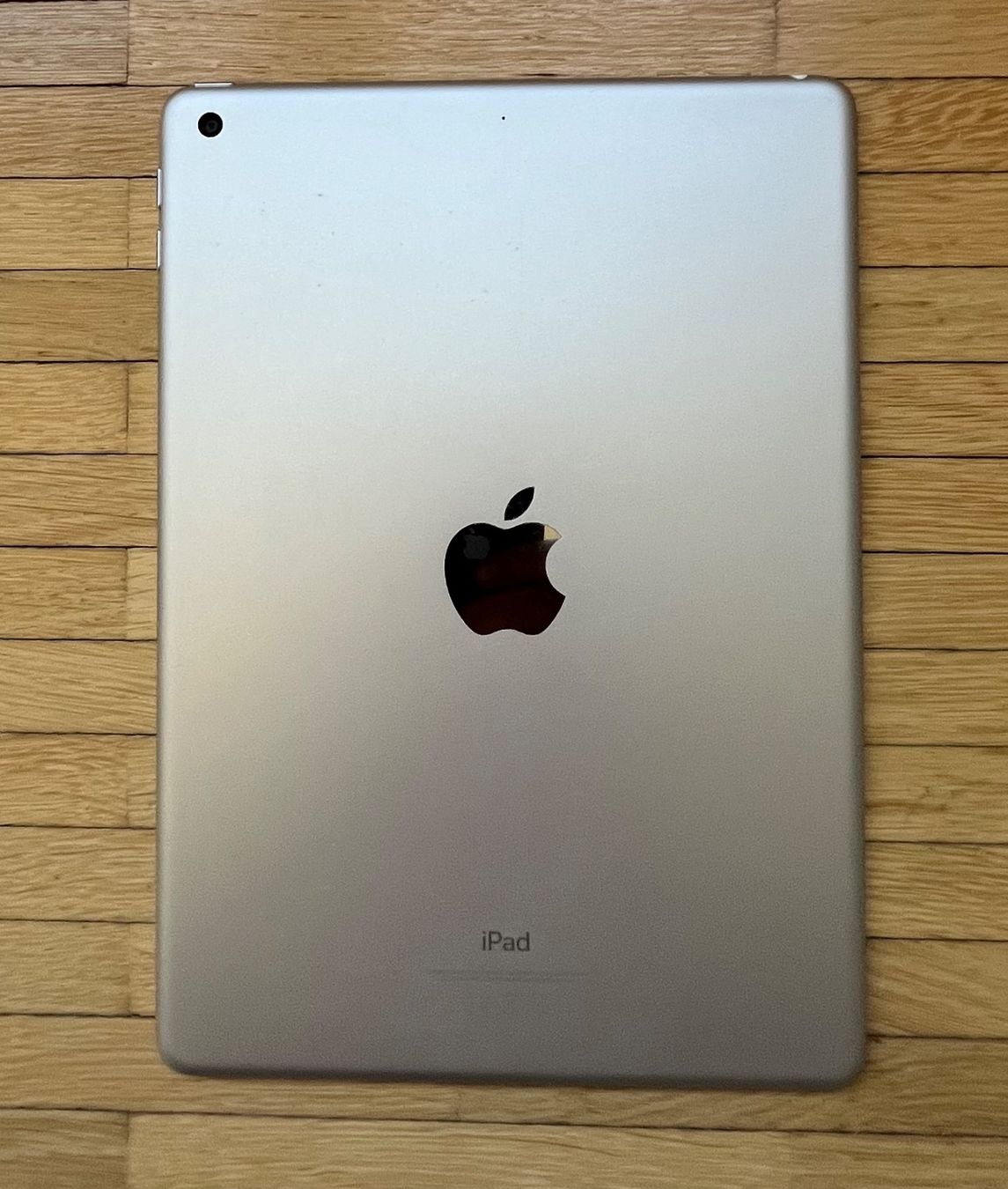 Apple Tablet PC: iPad 6. Generation silber WiFi 128 GB – Usato da Rüti ZH venduto da Mazsola777 8