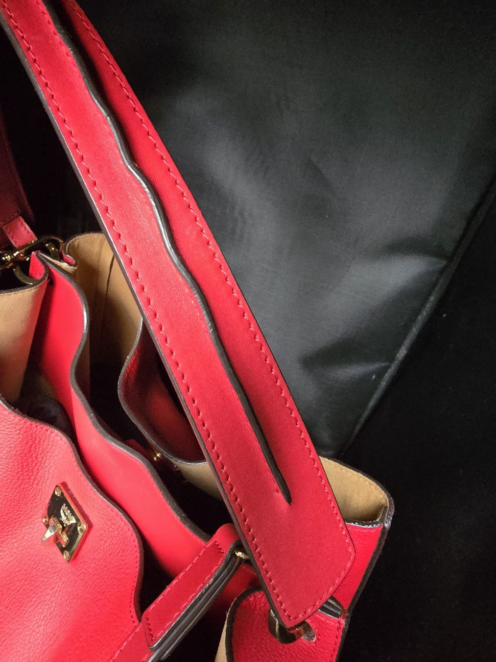 Mcm Borse da donna: Exklusive MCM Tasche in edlem Rot – Nuovo (secondo la descrizione) da Zürich venduto da Lex_i 6