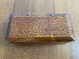 Antike, kleine, dekorative Schatulle / Dose aus Bakelit