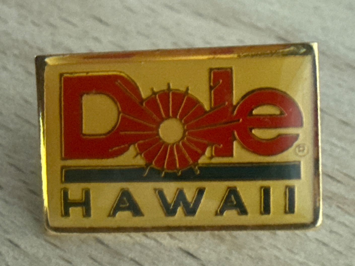 Placchette & Badge: Pin Dole Hawaii – Usato da Glattbrugg venduto da Schweigmatt