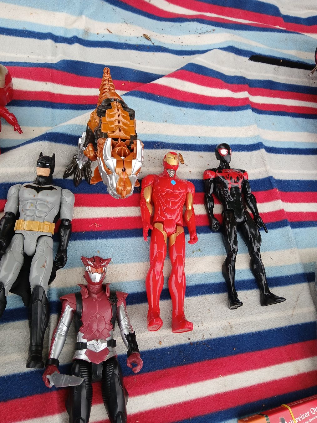 Spielzeuge: Action Figuren – Gebraucht aus Zürich von Jillygrilli 2