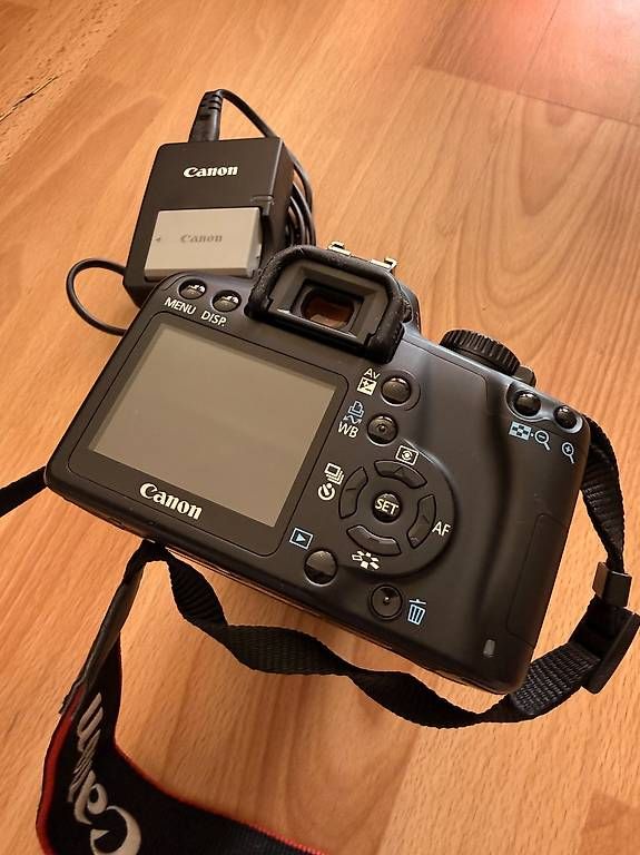 Canon Appareil photo: Canon EOS 1000D + Objectif EF-S 18-55mm IS – D'occasion à Lausanne par syl_jlr2 2
