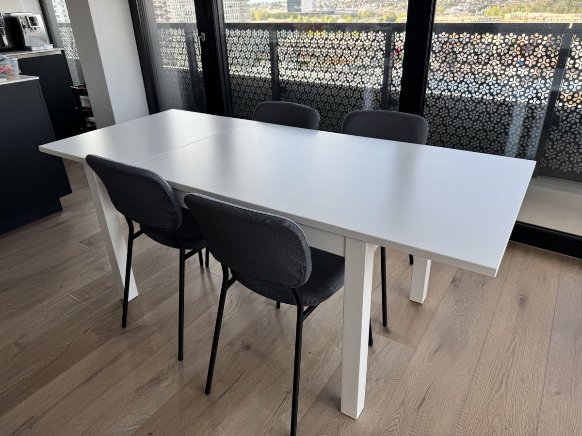 Ikea Tavoli: IKEA extendable dining table – Nuovo (secondo la descrizione) da Dübendorf venduto da Alicia.M 1