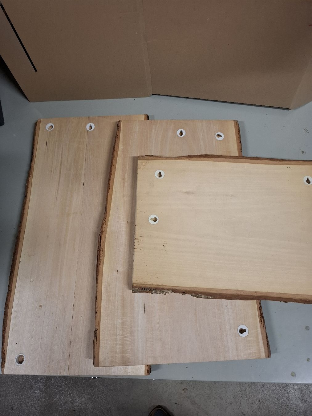 Articoli in legno: Lindenholzbretter – Nuovo e nell'imballaggio originale da Schwanden-Brienz venduto da Burgiba3000 2