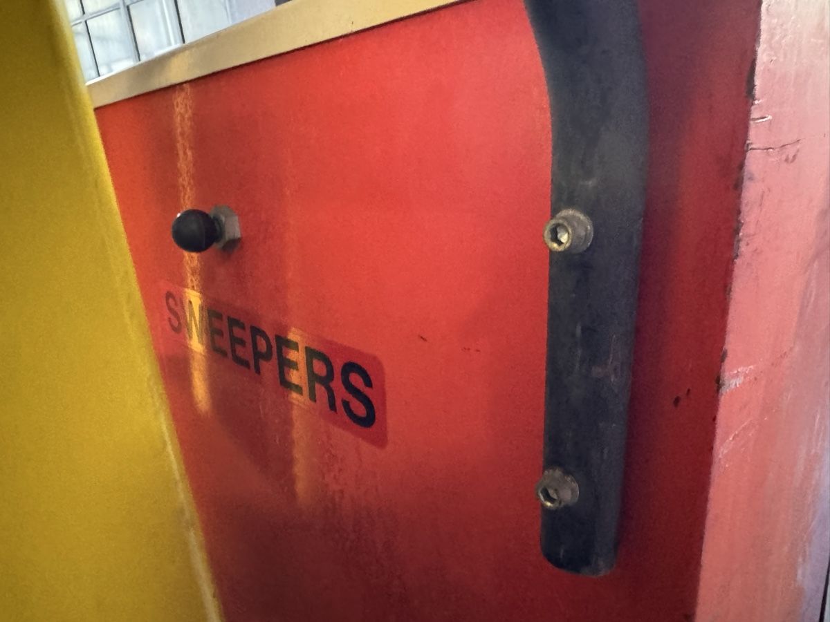 Toutes les machines: Pulimat putzmaschine sweeper – D'occasion à Künten par tot_bw26 1