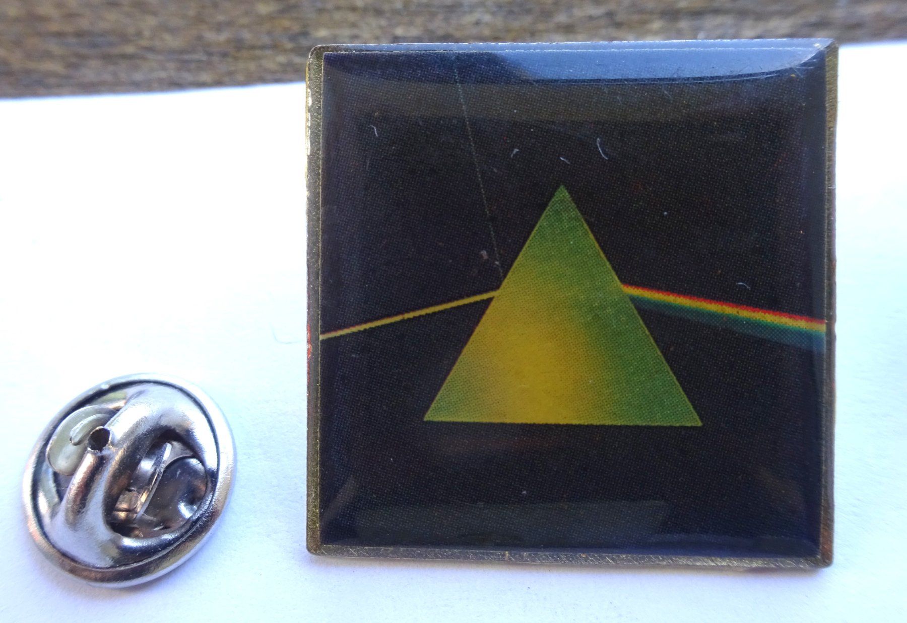 Plaketten & Abzeichen: Pin  Nr. 4631  Piramide  POPLIGHT  COLLECTION – Gebraucht aus Utzenstorf von BUtter81