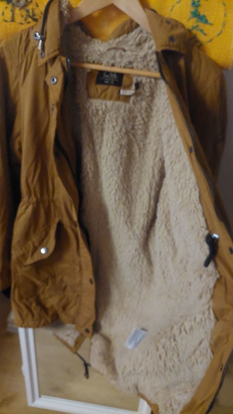 C&A Giacche: Winterjacke gr.36/C&A Jacke,gut erhalten – Usato da Basel venduto da O-MEGA 2