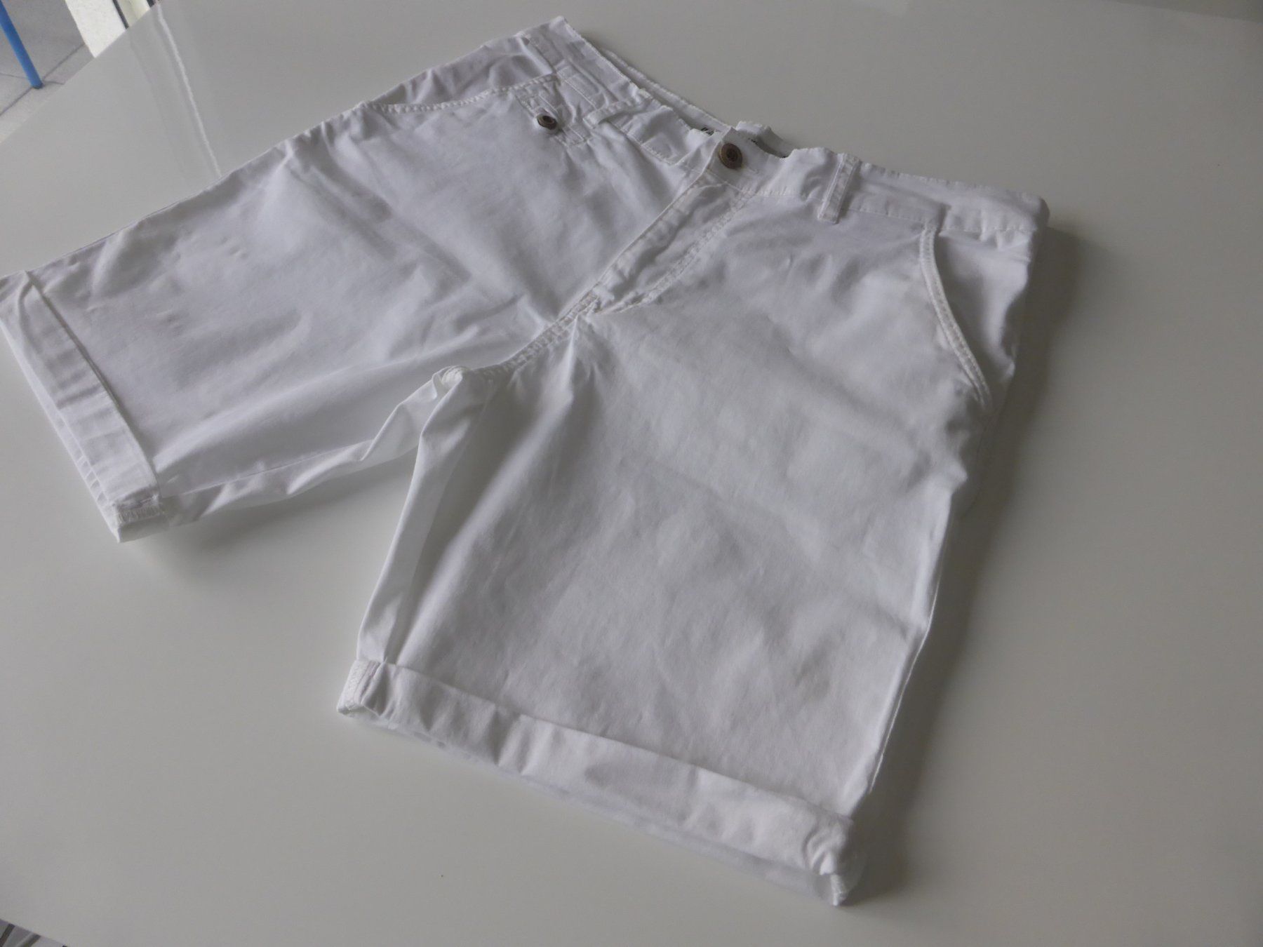 Pantaloni: Herren Shorts weiss Gr. M – Nuovo (secondo la descrizione) da Trimmis venduto da bergamo10 6
