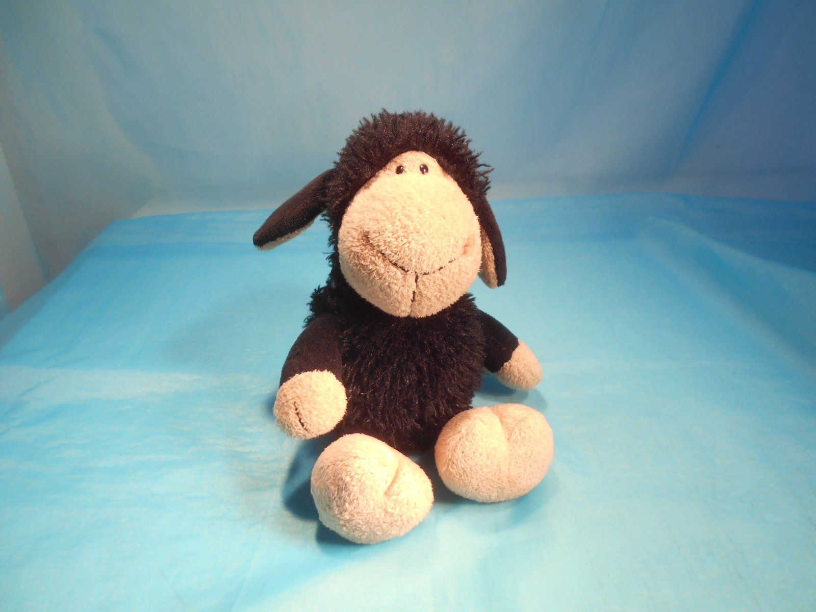 Nici Giocattoli: NICI schwarzes Schaf, L: 25cm – Usato da Bellach venduto da JingleCherry