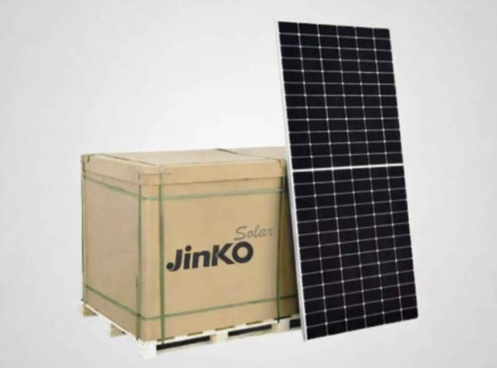 Dispositivi a energia solare: Jinko solar 450w neue   – Usato da Bertschikon venduto da Simociuffi